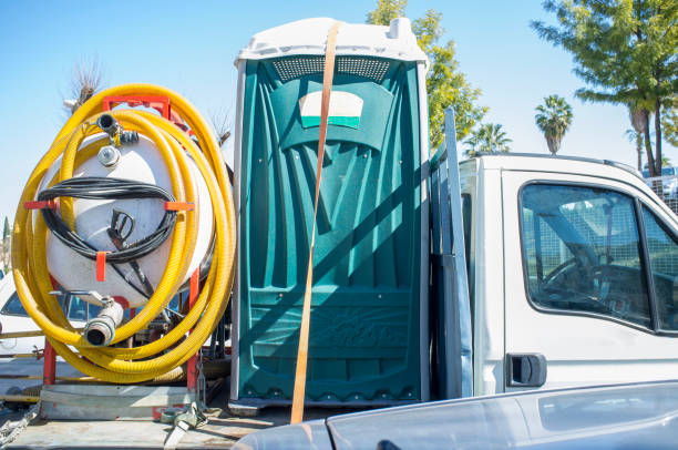 Affordable portable toilet rental in Steger, IL